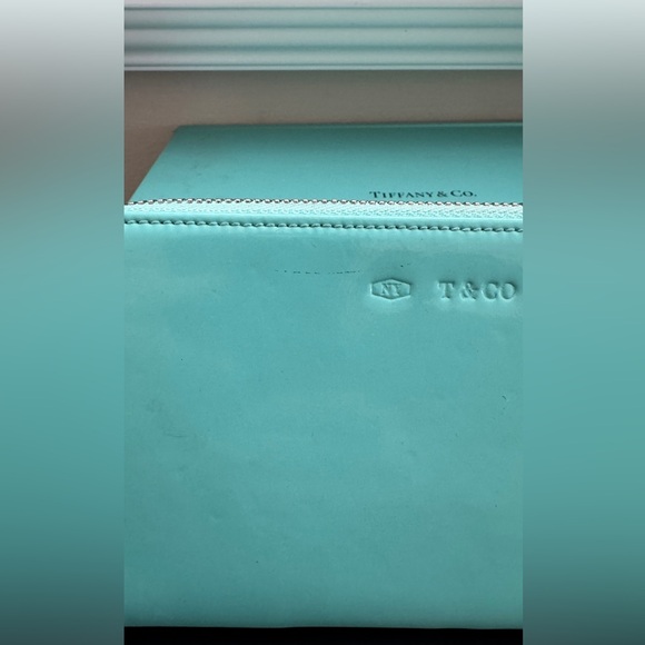 Tiffany &Co wallet - Picture 4 of 6